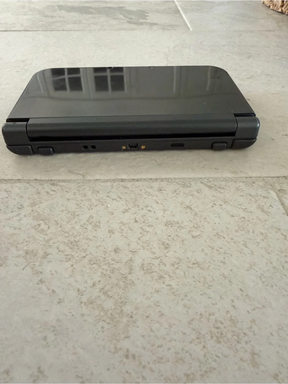 Handheld gaming console (Nintendo DS/3DS) xl